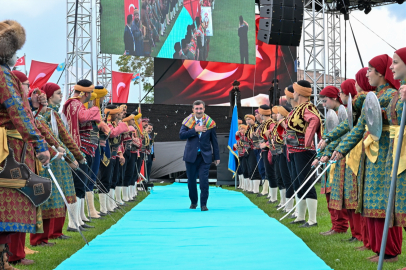 Yılmaz,Ertuğrul Gazi'yi Anma ve Yörük Şenlikleri'nde konuştu