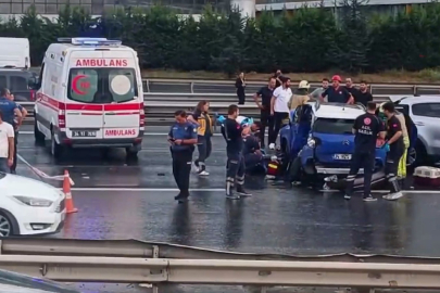 İstanbul'da TEM Otoyolu'nda meydana gelen zincirleme kazada 2 kişi öldü