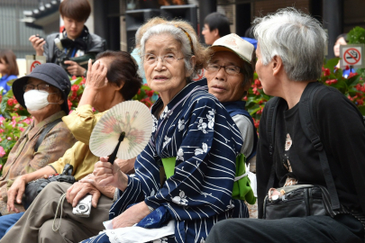 Japonya'da 100 yaş üstü  nüfus 95 binin üzerinde