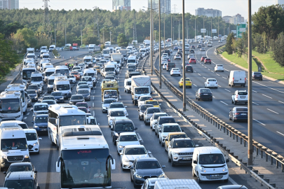 İstanbul'da, trafikte yoğunluk yaşanıyor