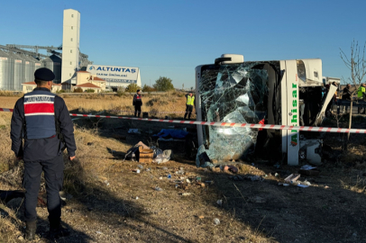 Aksaray'da yolcu otobüsünün devrildi