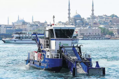 İstanbul'da deniz yüzeyi temizleme çalışması gerçekleştirildi