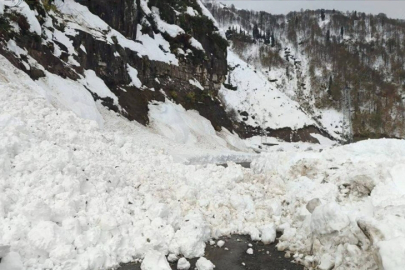 6 köy yolu ulaşıma kapandı