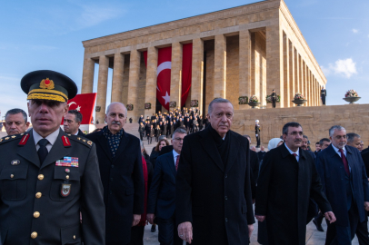 KUTLU YOLCULUĞUMUZU EMİN  ADIMLARLA SÜRDÜRÜYORUZ