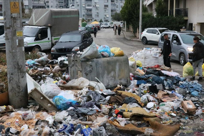 İzmir Buca'daki çöp dağları bezdirdi