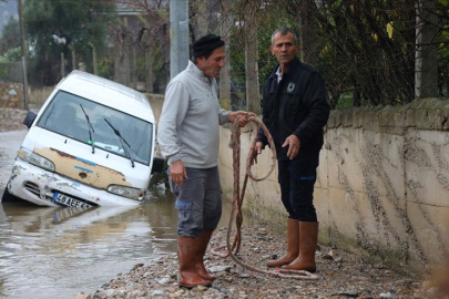 Bodrum'da sağanak etkili oluyor