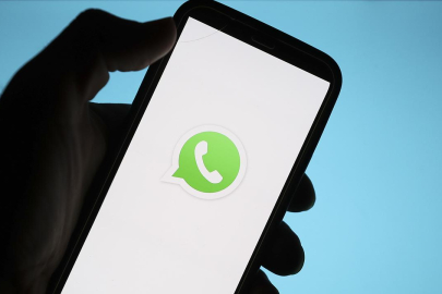 İran’da yasaklanan WhatsApp ve Google Play yeniden erişime açıldı