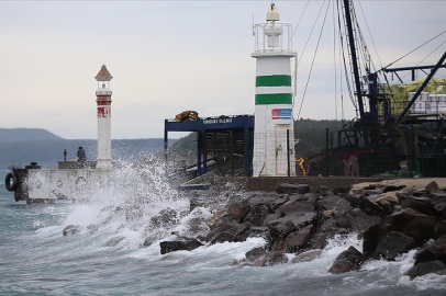 Meteorolojiden Marmara için kuvvetli rüzgar, fırtına ve yağış uyarısı