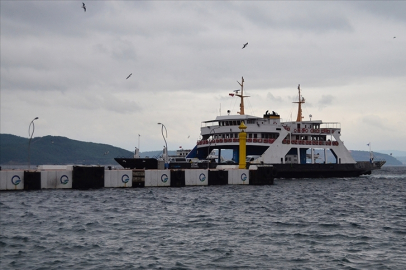 Çanakkale'de fırtına nedeniyle yarın bazı feribot seferleri yapılamayacak