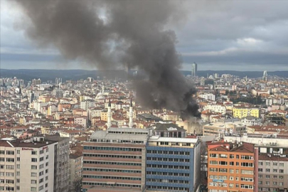 Şişli'de yıkım işlemi yapılan binada yangın