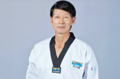 DÜNYACA ÜNLÜ EFSANE TAEKWONDO  HOCASI LEE HANGİ KULÜBE İMZA ATIYOR ?