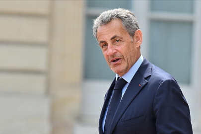 Sarkozy'nin yolsuzlukla suçlandığı dava bugün başlıyor