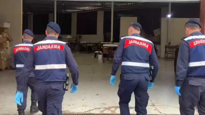 17 İlde Sahte ve Kaçak Alkole Büyük Darbe: 95 Bin Litreden Fazla Alkol Ele Geçirildi