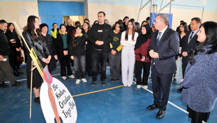 Vali Ziya Polat, “Bir Şiir, Bir Resim, Bir Kadın” Etkinliğine Katıldı