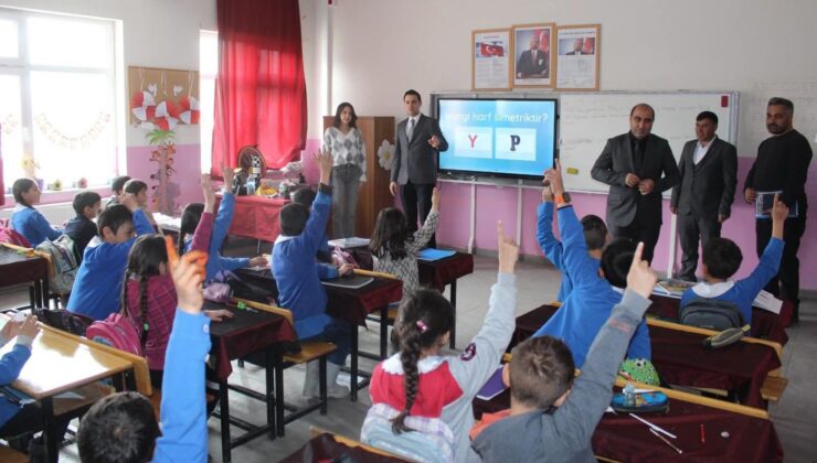 Kaymakam Semiz’den köy okullarına ziyaret