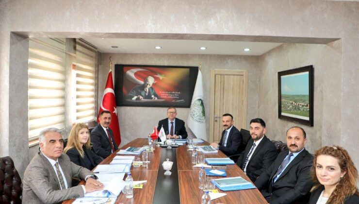 Vali Ziya Polat Başkanlığında İl Özel İdaresi’nde değerlendirme toplantısı