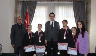 Selim’in Şampiyon Öğrencilerinden Kaymakam Semiz’e Ziyaret