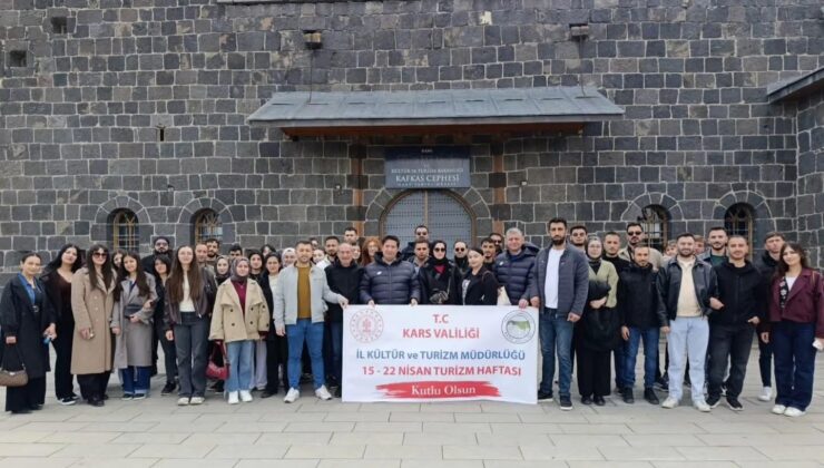 Kars’ta Turizm Haftası Etkinlikleri: Üniversite Öğrencileri Tarihle Buluştu