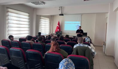 Kars’ta “Gençlik Sizin Eseriniz” projesi hayata geçirildi