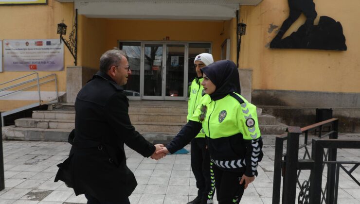Vali Ziya Polat’tan Okul Güvenliğinde Görev Yapan Emniyet Personeline Ziyaret