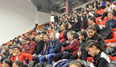 Vali Ziya Polat, U15 Güreş Türkiye Şampiyonası’nda Sporcuların Heyecanına Ortak Oldu
