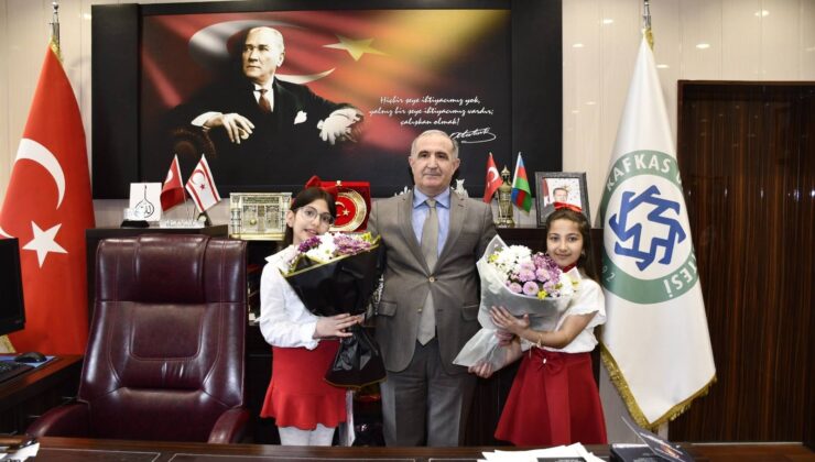 Kafkas Üniversitesi’nde 23 Nisan Geleneği: Rektörlük Koltuğu Çocuklara Emanet