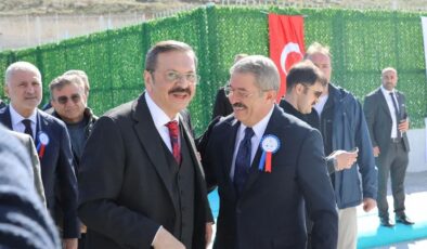 Gürbulak Gümrük Kapısı Açıldı