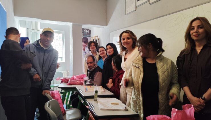 AK Parti İpekyolu ilçe Kadın Kolları Başkanı Şerife Yıldız’dan Anlamlı Ziyaret