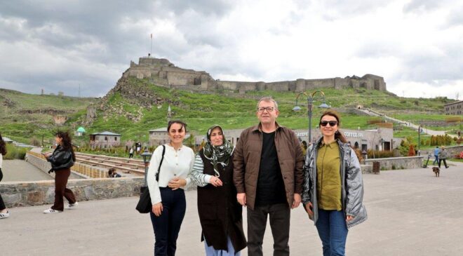 ​Vali Ziya Polat’tan Bayramda Vatandaş Buluşması: “Kars’ta Bayram Bir Başka”