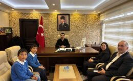 Susuz’un gururu minik dehalardan Kaymakam Tutal’a ziyaret