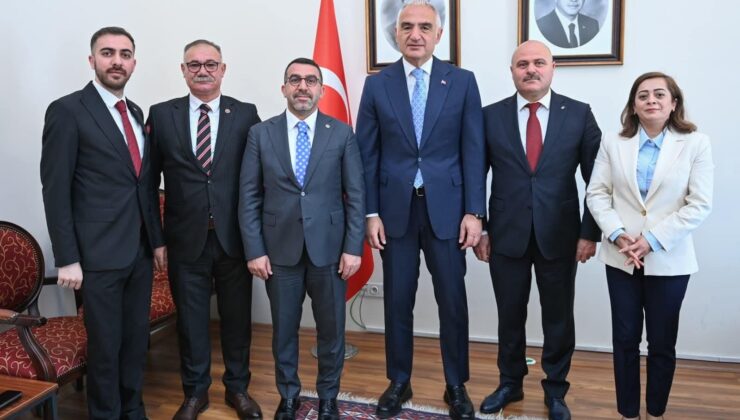 Milletvekili Çalkın ve Ak parti Kars heyetinden bakan ersoy’a ziyaret