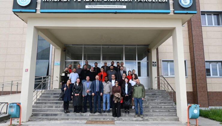 Kafkas Üniversitesi’nde Vefa Buluşması: İktisat Bölümü Mezunları “Geleneksel Pilav Günü”nde Hasret Giderdi