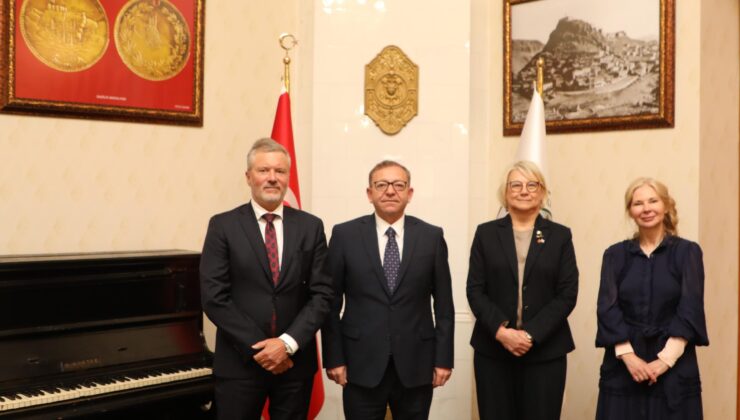 Büyükelçilerden Kars Valisi Ziya Polat’a ziyaret