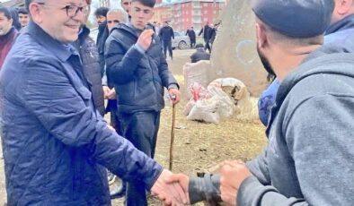 Kars Valisi Ziya Polat, Kurban Pazarında alıcı ve satıcıyı orta noktada buluşturdu