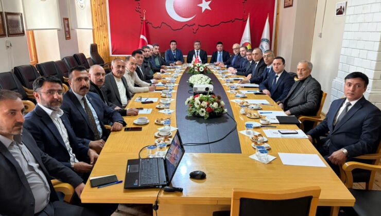 Kars–Nahçıvan hattı için güçlü mesaj Kars–Bakü uçak seferleri görüşüldü