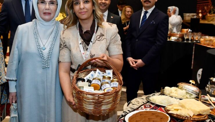 Emine Erdoğan’ın Himayelerinde Doğu Anadolu’nun 14 İli İstanbul’da Tek Sofrada Buluştu: Bölgeyi Karslı Girişimci Müge Kaya Temsil Etti 