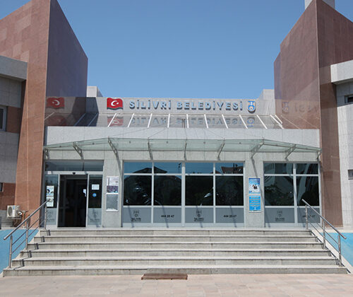 Silivri Belediyesi’ne Yolsuzluk Operasyonu: Belediye Başkanı Bora Balcıoğlu Dahil 17 Gözaltı