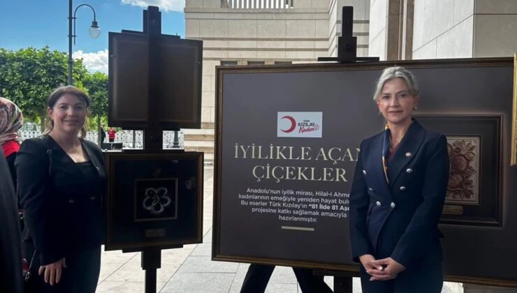 Kars Kızılay Heyeti, Kızılay Ödülleri Töreni’ne Katıldı