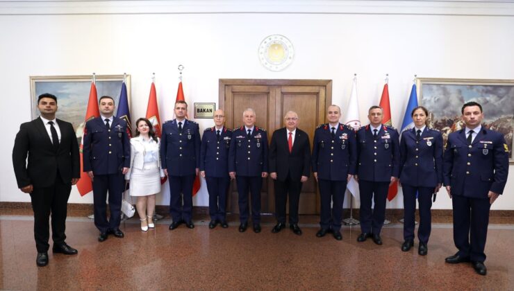 Milli Savunma Bakanı Yaşar Güler, Hava Kuvvetleri Komutanı Kadıoğlu’nu Kabul Etti