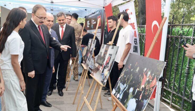 Siirt’te 15 Temmuz Demokrasi Ve Millî Birlik Günü Çadırı Açıldı
