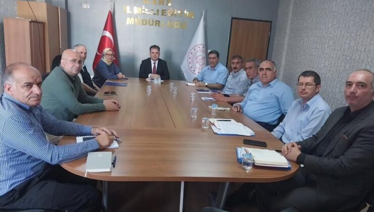 Kars’ta İlçe Millî Eğitim Müdürleriyle Tanışma ve Değerlendirme Toplantısı