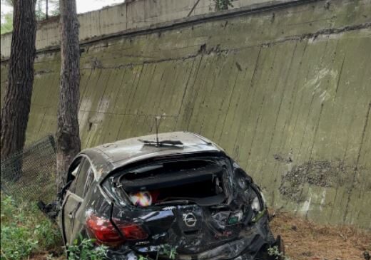 Samsun’da İki Otomobil Çarpıştı: Kızılay Kampı Alanına Savrulan Araçtaki 1 Kişi Yaralandı