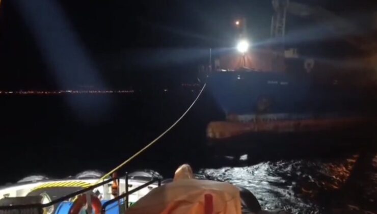 Çanakkale Açıklarında Arızalanan Kuru Yük Gemisi Demirletildi