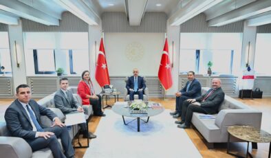 Ulaştırma ve Altyapı Bakanı Abdulkadir Uraloğlu, Afyonkarahisar Belediye Başkanlarıyla Bir Araya Geldi